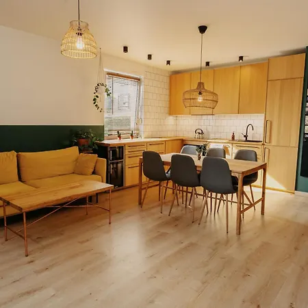 شقة Stylowe Mieszkanie Blisko Targow