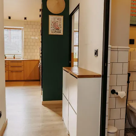 Stylowe Mieszkanie Blisko Targow شقة *